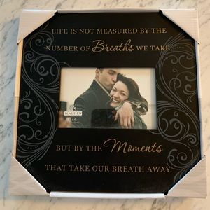 Moments picture frame